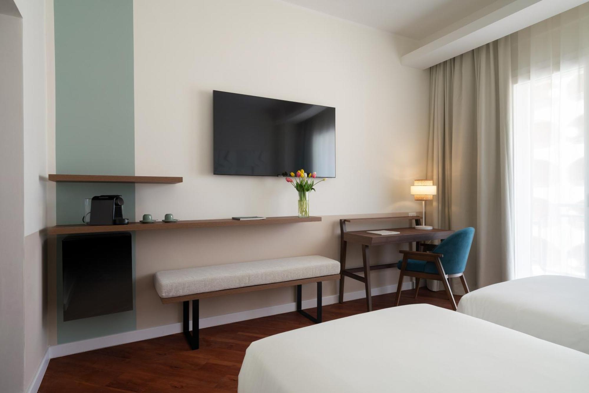 Hotel Delfino Taranto Luaran gambar