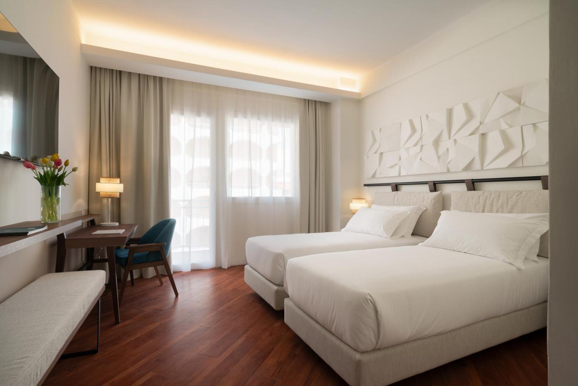 Hotel Delfino Taranto Luaran gambar